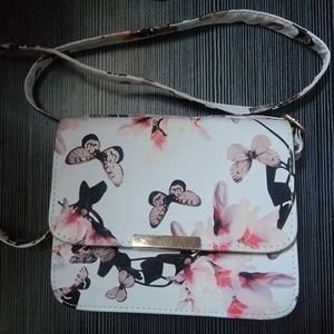 Butterfly shoulder bag